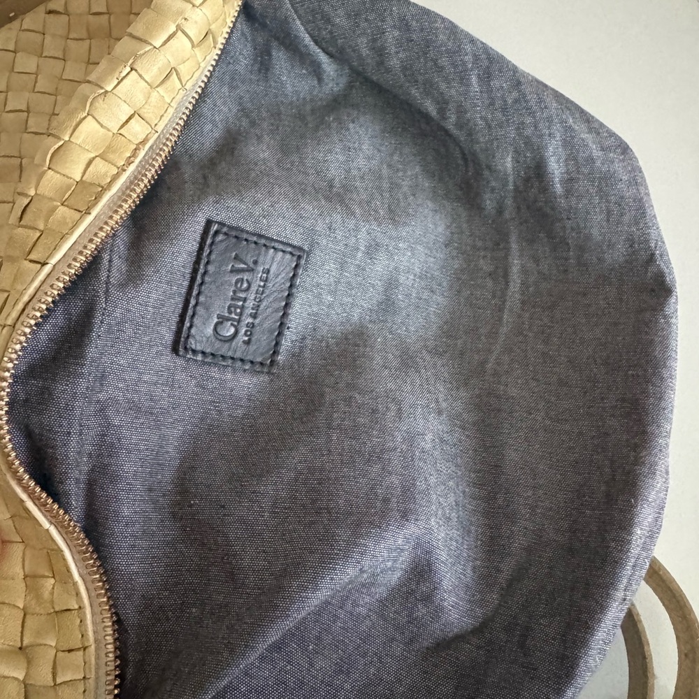 Clare V Woven Cream Shoulder Bag - Picture 2 of 8